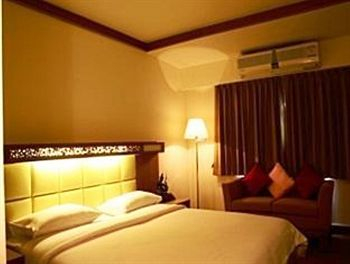 Others 3, Bangkok Sahara Hotel, Wattana