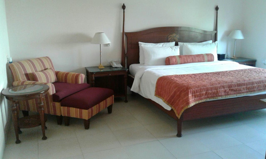 Bedroom 3, The Lalit Traveller Khajuraho, Chhatarpur