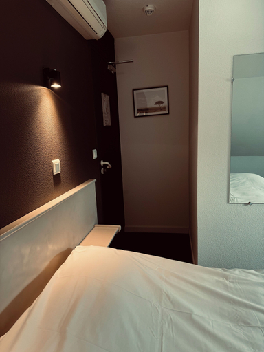 Bedroom 3, Logis Hôtel EBEN, Corrèze