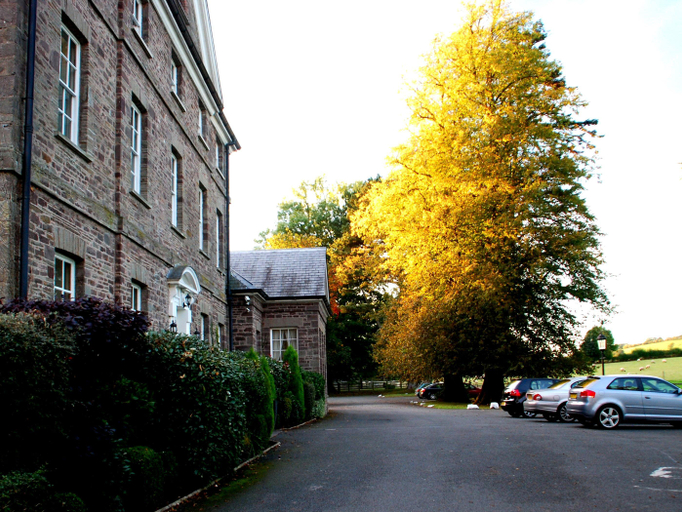Others 4, Peterstone Court Hotel, Powys