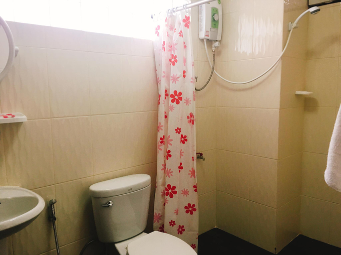 Bathroom 4, Bayern Guesthouse, Vientiane