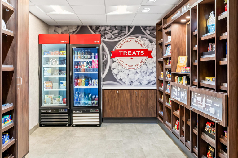 Food & Drinks 5, Hampton Inn & Suites Lathrop, San Joaquin