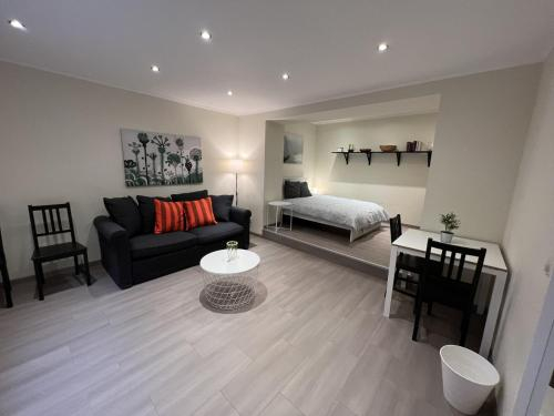 Others 5, city rooms luxembourg, Luxembourg