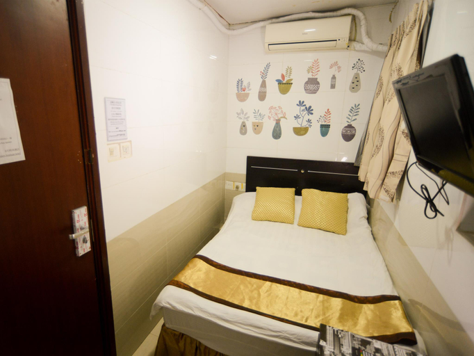 Others 2, Lucky Guesthouse, Kowloon