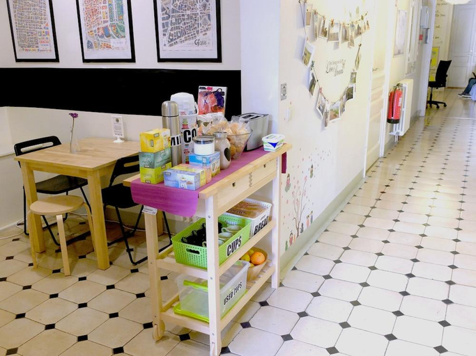 Others 4, Fabrizzio's Petit, Barcelona