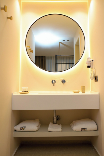 Bathroom 3, Olympia Villas and Hotel, Vlorës