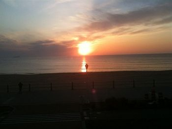 Others 5, Belvedere Beach Resort, Virginia Beach