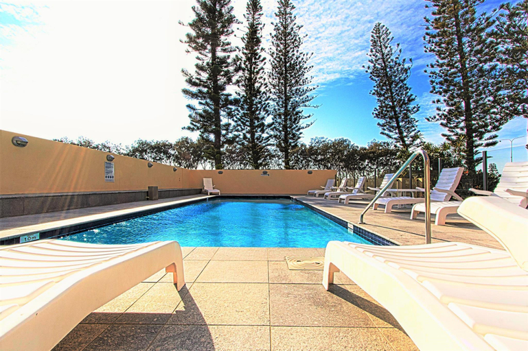 Sport & Beauty 4, Seacrest Beachfront Holiday Apartments, Gold Coast