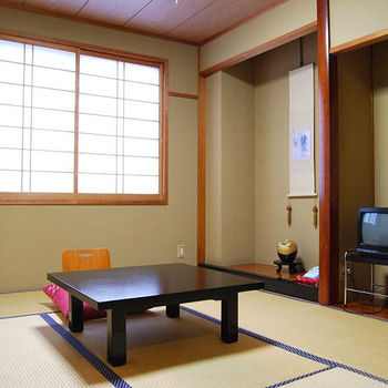Guestroom 4, Hanagoyomi, Nanao