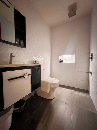 Bathroom 4, La Palme, El Nido