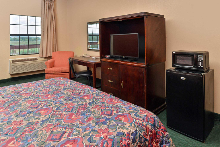 Others 4, Econolodge Junction, Kimble