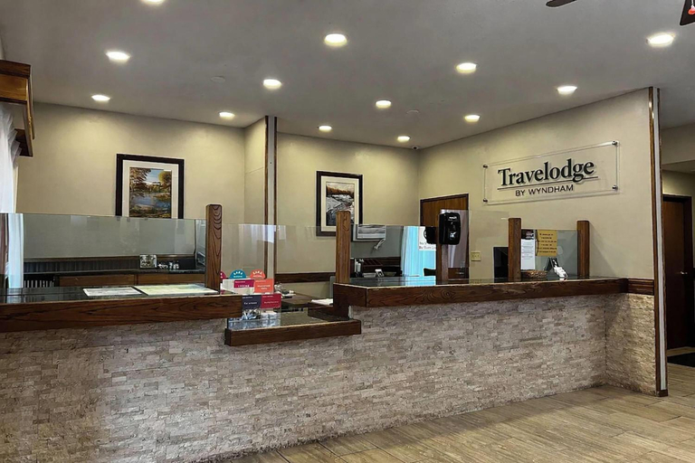 Public Area, Travelodge by Wyndham Ishpeming/Marquette, Marquette
