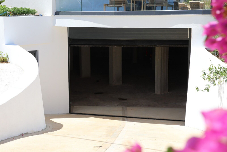 Exterior & Views 2, Blue Eye Hotel, Sarandës