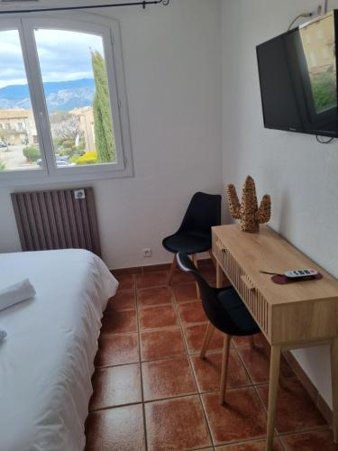 Others 3, Auberge des Salles, Var