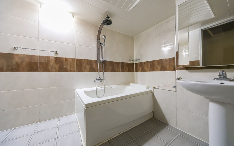 Bathroom 3, Daegu Seongseo Cardium, Dalseong