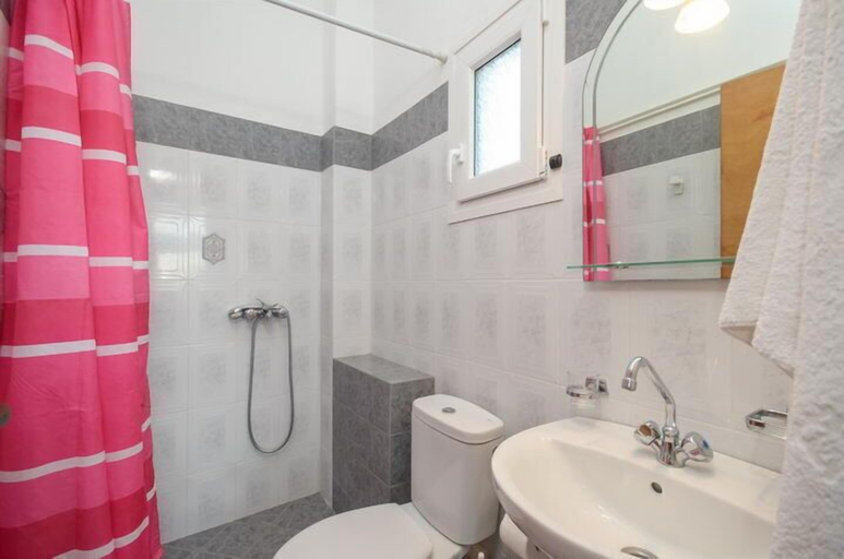 Bathroom 5, Studios Sofia, South Aegean