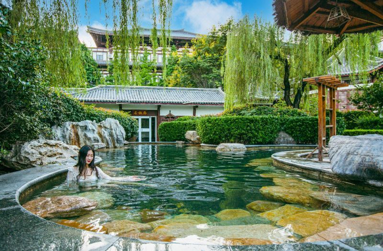 Sport & Beauty 2, Zhisheng Hot Spring Guest Reception Center (Zhisheng Hot Spring Resort No.1 Building), Linyi