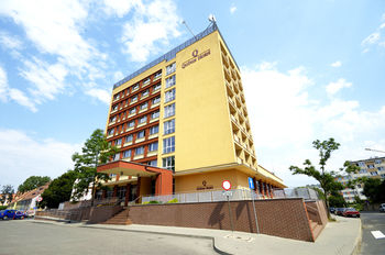 Others 3, Gold Hotel, Złotoryja