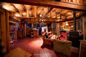 Lobby Sitting Area 4, Auberge et Chalets Griffon Aventure, La Côte-de-Gaspé