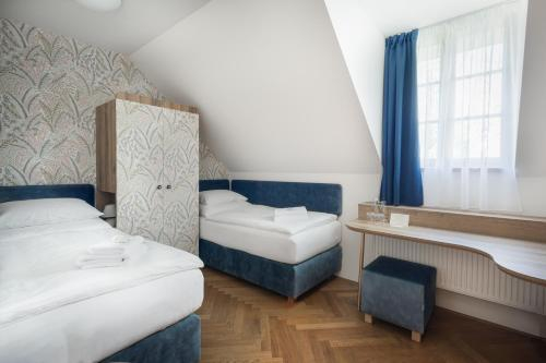 Others 2, Hotel Tanzberg Mikulov, Břeclav