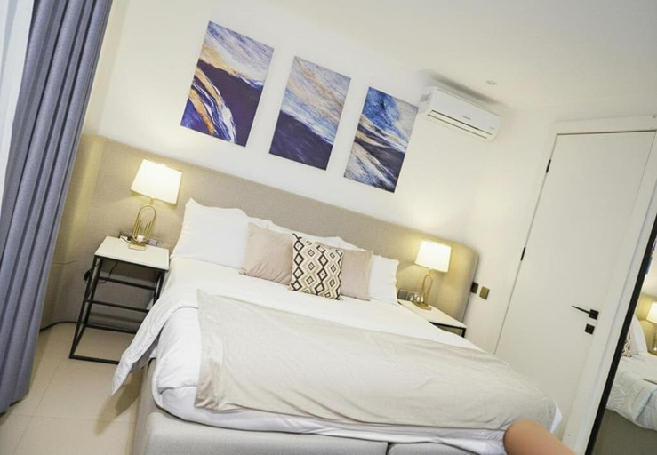 Room 1, THE ESTORIA, Ikeja
