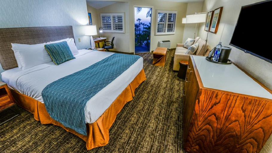 Bedroom 2, Laguna Brisas - A Beach Hotel, Orange