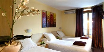Others 3, THC Hostal Bergantin, Madrid
