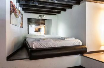 Others 4, Short Rent Apartments, Milano