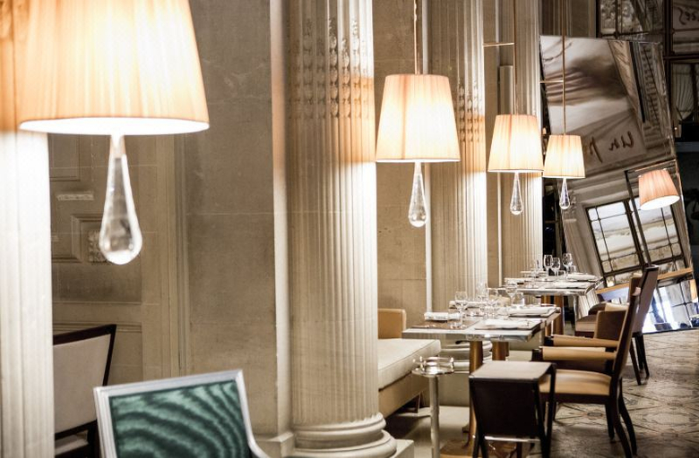 Others 4, Le Meurice, Paris