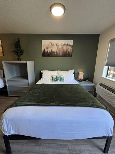 Room 3, Red Bell Inn, Chelan