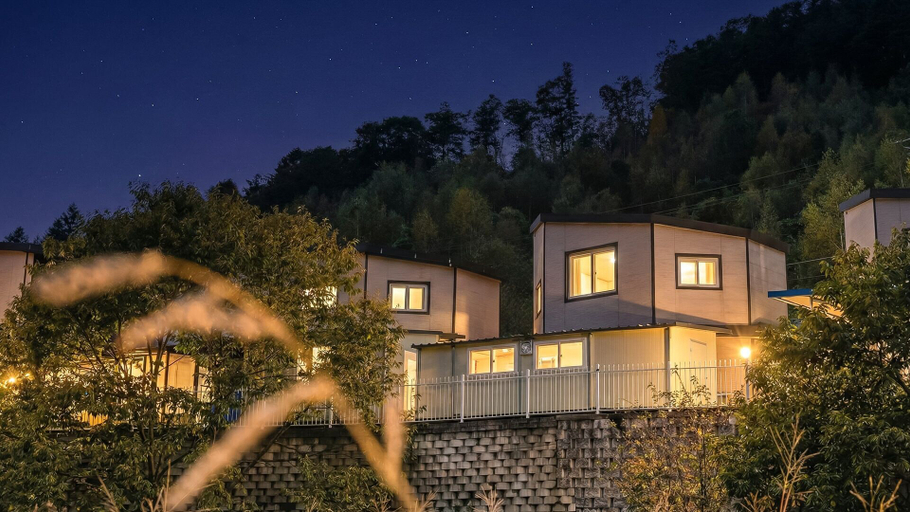 Exterior & Views 2, Gapyeong Gabom Kids Poolvilla Pension, Gapyeong