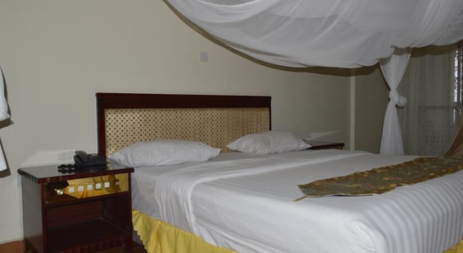 Bedroom, International hotel 2000, Kampala