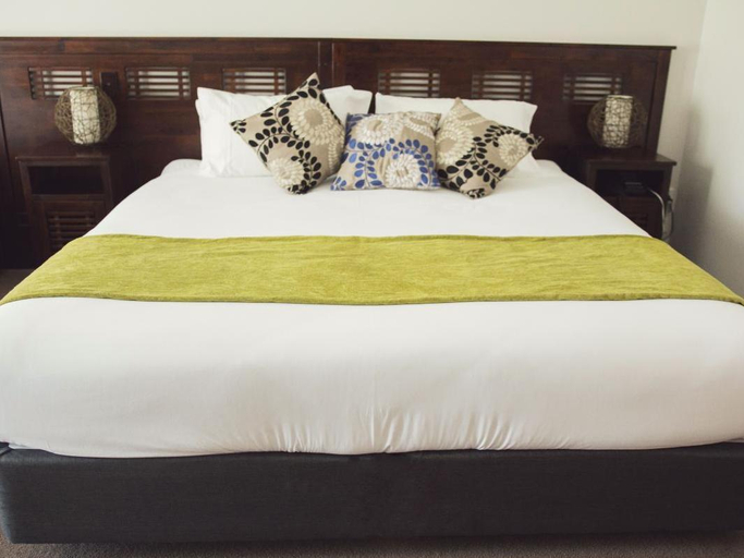 Bedroom 2, Alexandra Hills Hotel Suites & Conference Center, Alexandra Hills