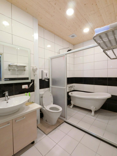 Bathroom 4, Ten Minute To Go B B, Hualien