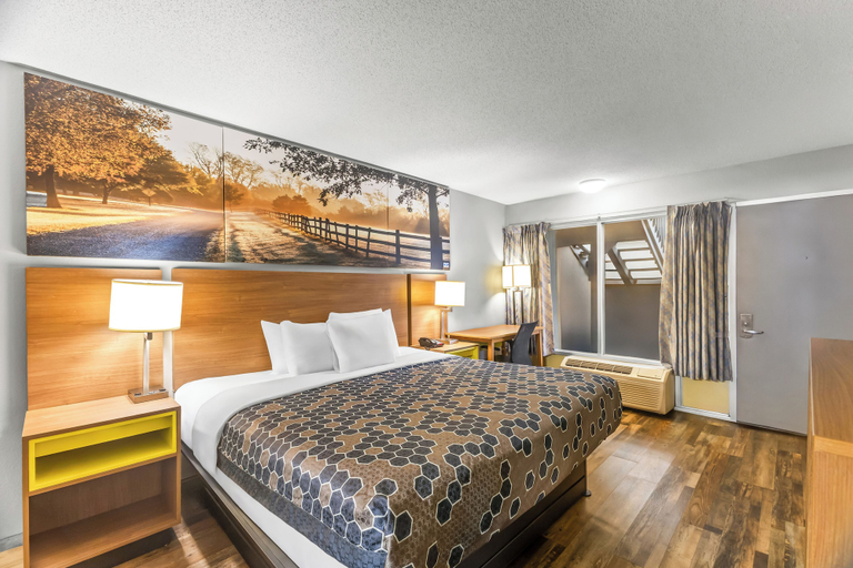 Bedroom 3, Rodeway Inn Owensboro South, Daviess