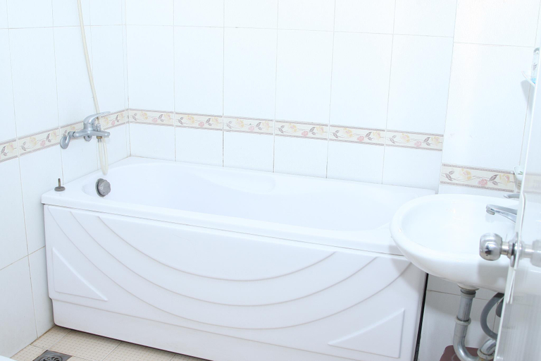 Bathroom 3, Hoang Cuong Hotel, Hoàn Kiếm