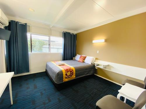 Others 3, Mid Valley Motel, Latrobe - Morwell