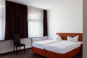 Guestroom 5, Eckstein, Berlin