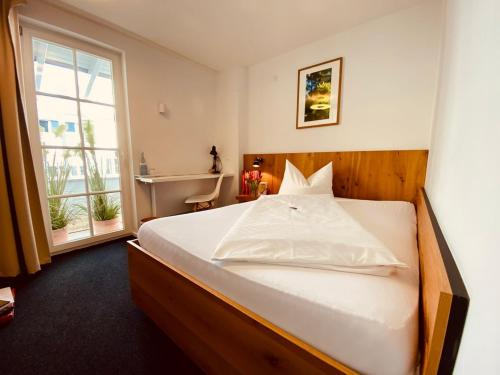 Others 5, Stadthotel Waldhorn, Esslingen