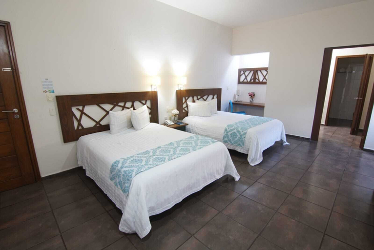Others 3, Hotel Tres Soles, Ciudad Madero