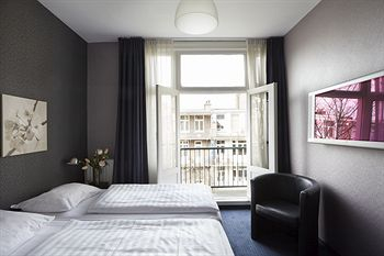Others 2, Hotel d'Amsterdam, Amsterdam