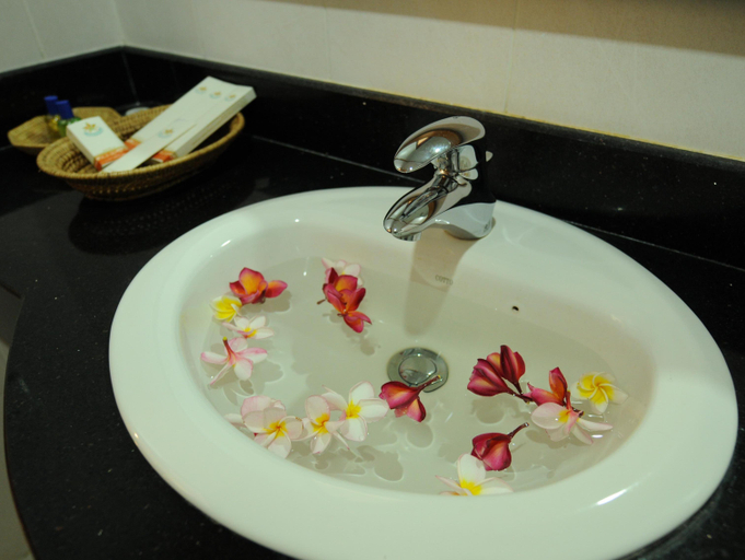 Bathroom 5, Dara Reang Sey Boutique Hotel, Siem Reap