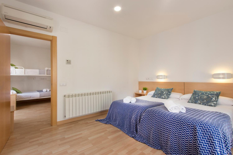 Bedroom 2, Hostal La Numantina, La Rioja