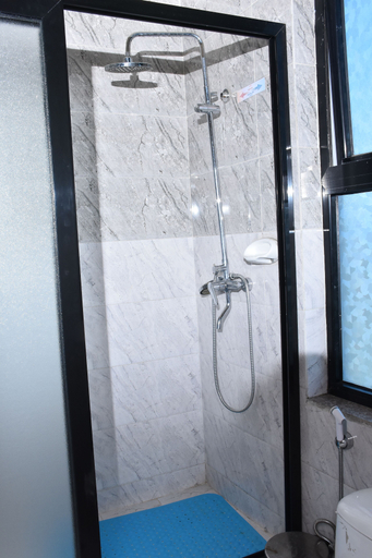 Bathroom 3, Fountain hotel and spa, Addis Abeba