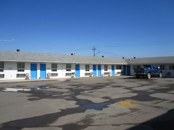 Others 5, Aries Motel, Division No. 14