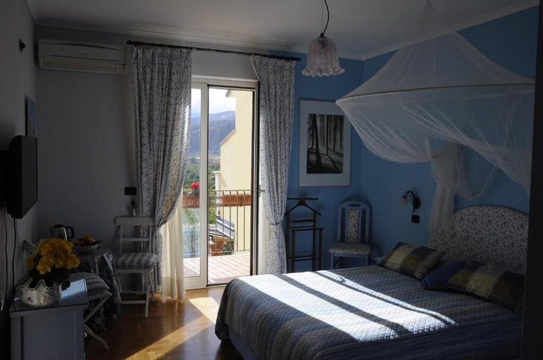 Bedroom 4, Villino Lenci, Messina