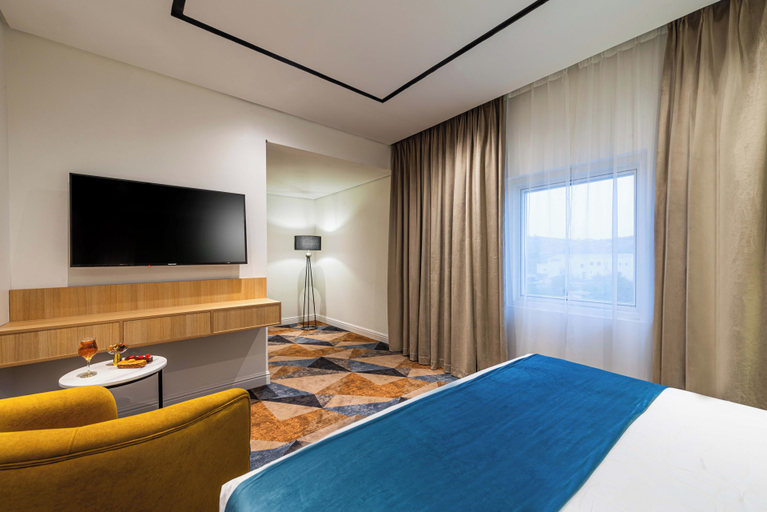 Bedroom 4, Al Qasr Hotel - Al Rabwa