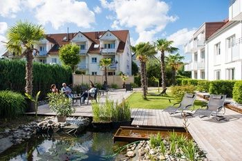 Others, Hotel Volapük, Konstanz