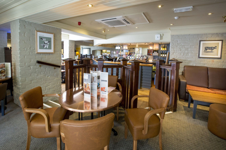Food & Drinks 4, Premier Inn Leeds / Bradford Airport, Leeds