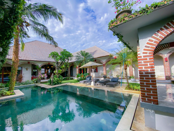 Sport & Beauty 2, 3 Bedroom Villa in Central Seminyak, Badung